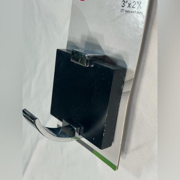 Richelieu Single Wall Mount Hook/Hanger 3 For $20 - Picture 1 of 5